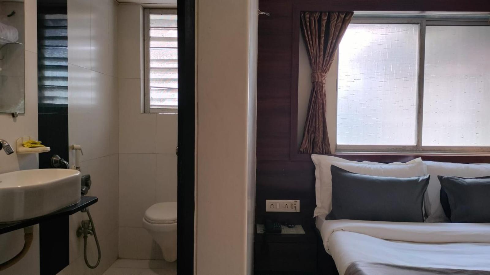 Hotel Sai Nidhi Executive-Mindspace Airoli Navi Mumbai Extérieur photo